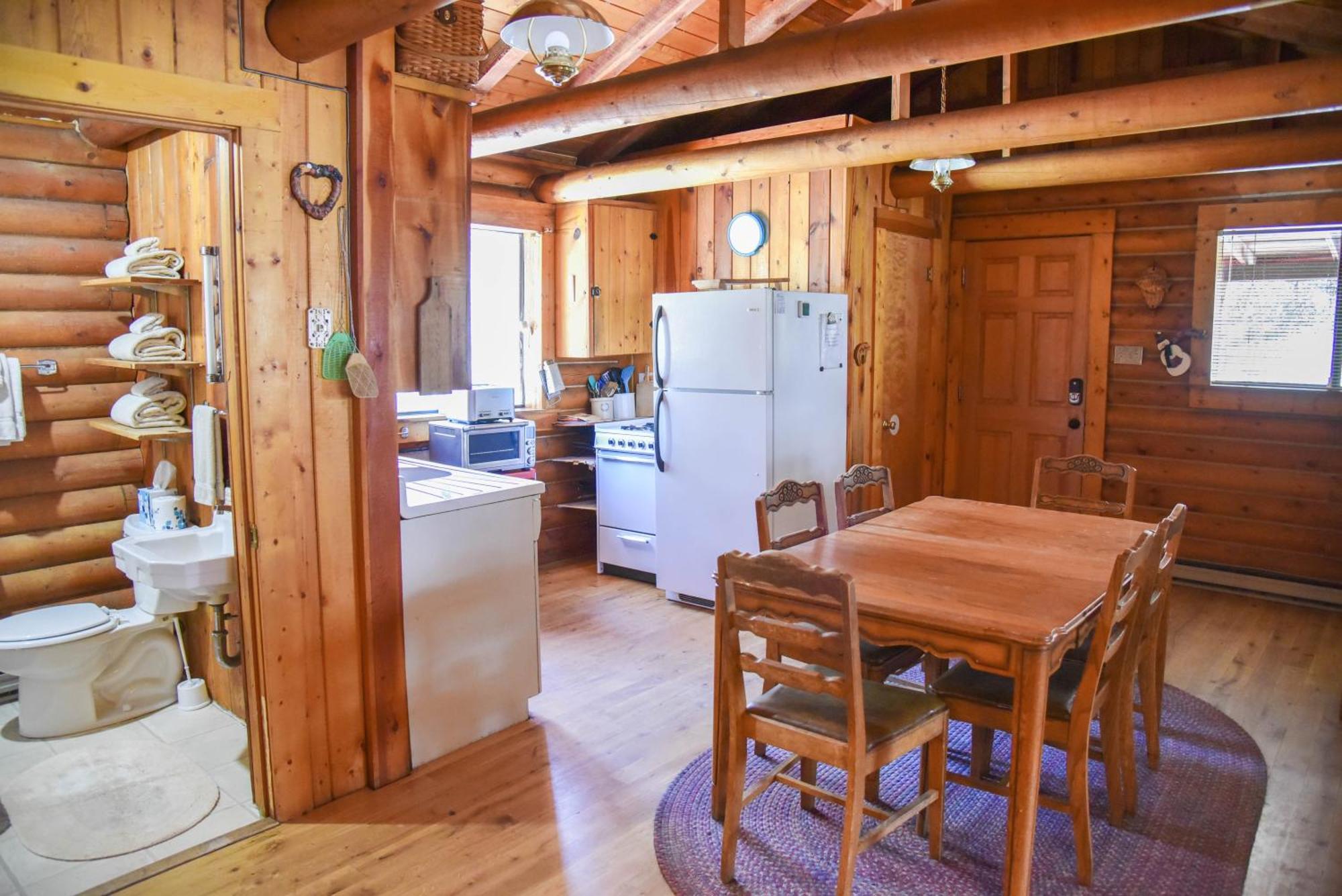 Bear Bait Cabin In Upper Valley With High Speed Wifi Ред-Ривер Экстерьер фото
